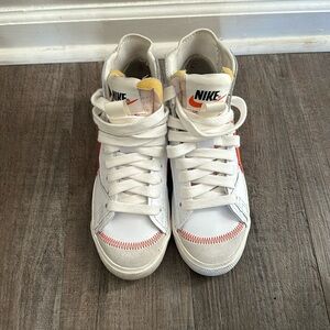 Nike Blazer Mid 77 Jumbo